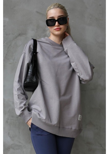 Boyalı Gri Basic Oversize Kadın Sweatshirt MG168610