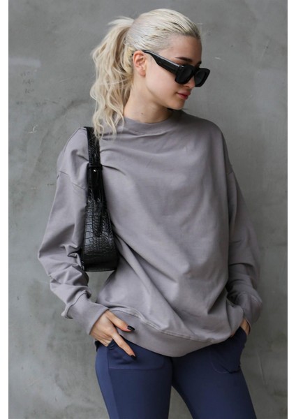 Boyalı Gri Basic Oversize Kadın Sweatshirt MG168610