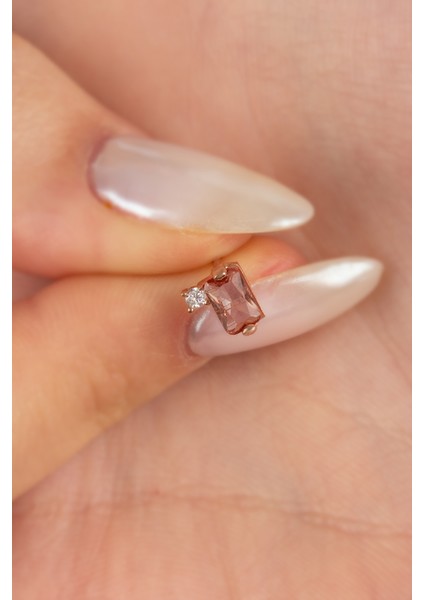 Kadın 925 Ayar Gümüş Taşlı Minimal Küpe fiyatları