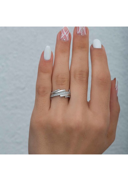 Gümüş Zirkon Taşlı Bayan Yüzük indirimleri