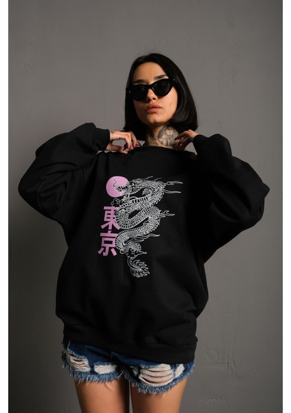 Kadın Siyah Oversize Önü Pembe Chine Baskılı Sweatshirt