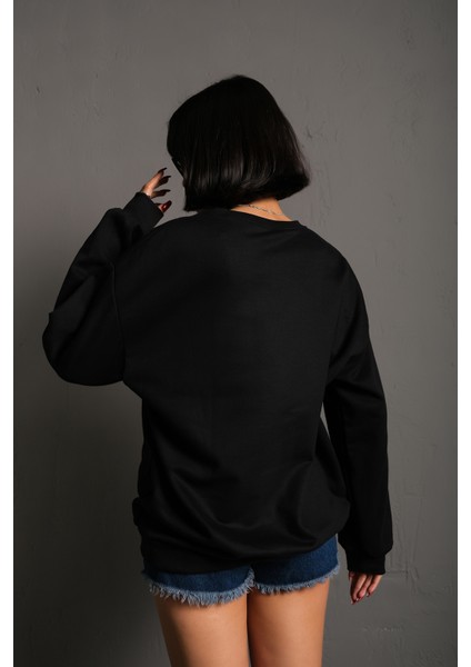 Kadın Siyah Oversize Önü Pembe Chine Baskılı Sweatshirt
