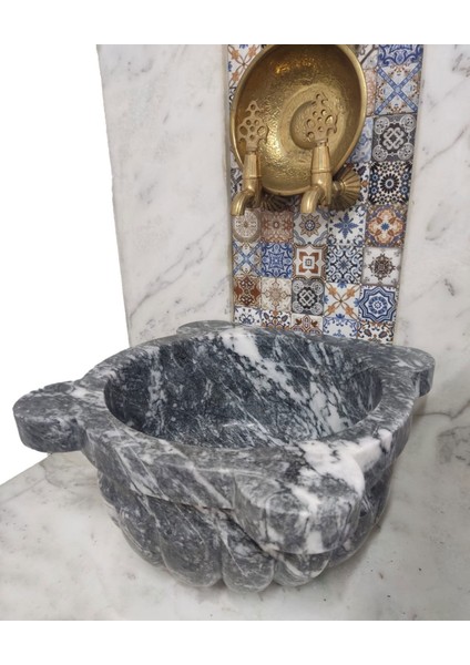 Karaca Siyahı Dört Kulak Kavun Mermer Kurna fiyatları