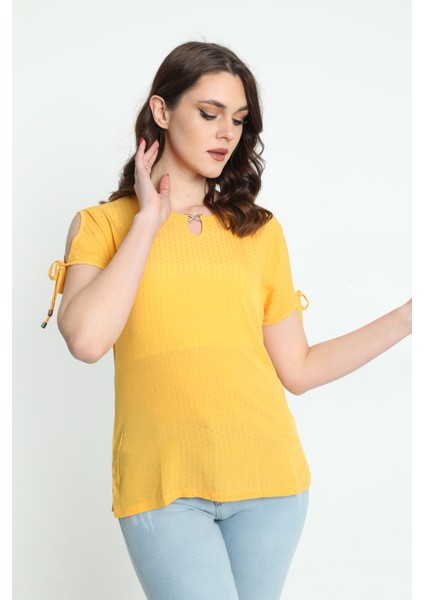 Kadın Yaka ve Kol Detaylı Desenli Bluz 19E008 Sarı