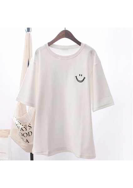Smile Baskılı Beyaz Oversize T-Shirt fiyatları