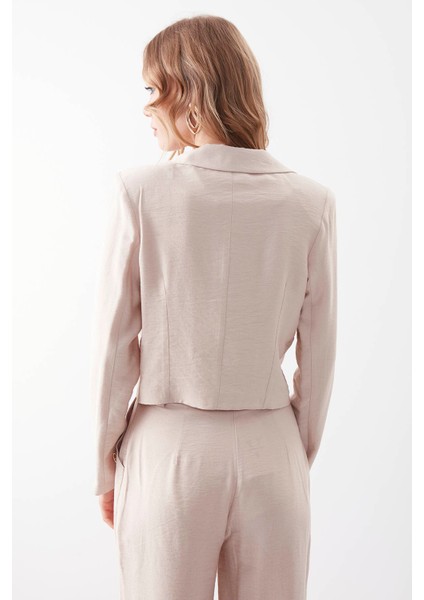 Gold Düğme Detaylı Crop Ceket indirimleri