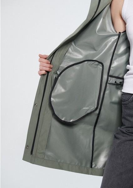 Kadın Kapüşonlu Haki Rüzgarlık 1110136-70123