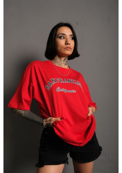 Kadın San Francisco California Baskılı Oversize T-Shirt modelleri