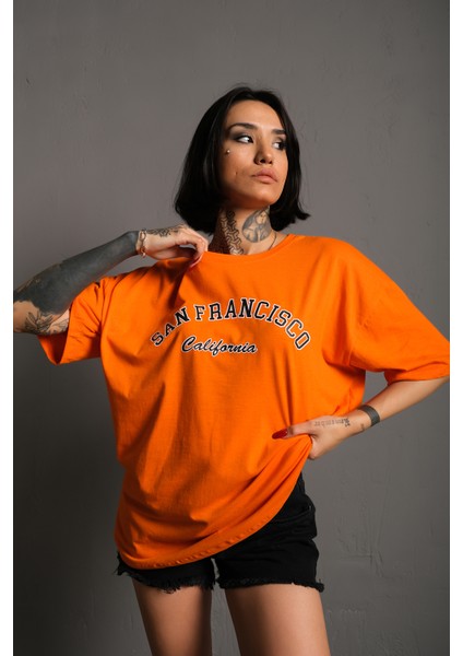 Kadın San Francisco California Baskılı Oversize T-Shirt fırsatları