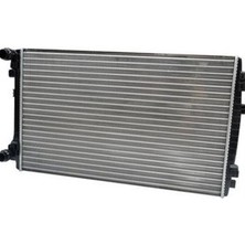 Valeo Volkswagen Passat 2015-2019 Model Arası 1.4 Tsı Czca Motor Su Radyatörü Valeo Marka 5Q0121251EM