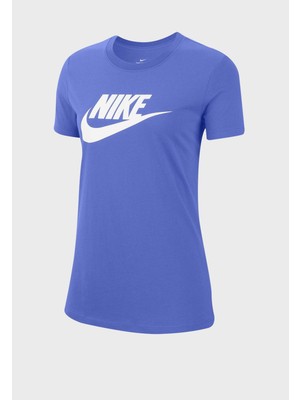Nike Sportswear Icon Futura Essential Kısakol Kadın Tişört