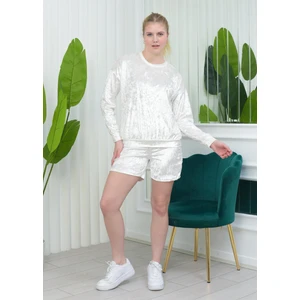 Janjanlı Kadife Takım Beyaz Rengi