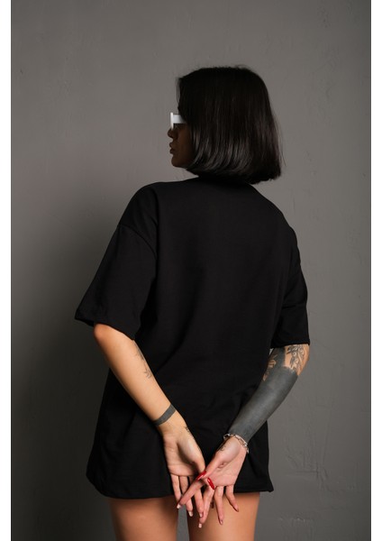 Kadın Oversize Hate Baskılı T-Shirt indirimleri