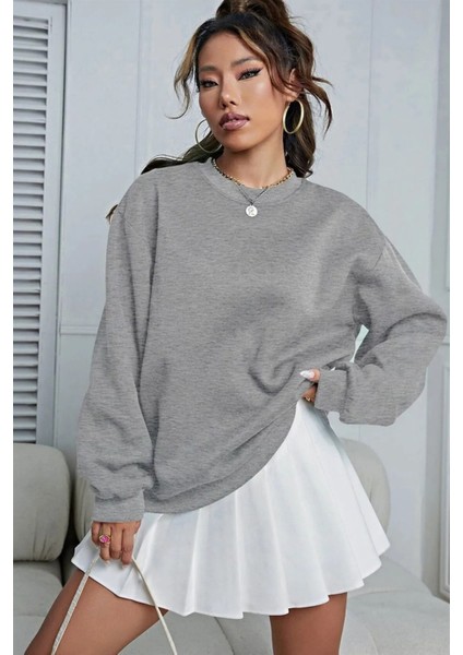 Kadın Gri Basic 0 Sıfır Yaka Baskısız Düz Oversize Salaş Bol Kesim Sweatshirt10