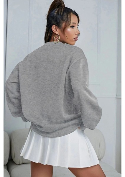 Kadın Gri Basic 0 Sıfır Yaka Baskısız Düz Oversize Salaş Bol Kesim Sweatshirt10 fiyatları