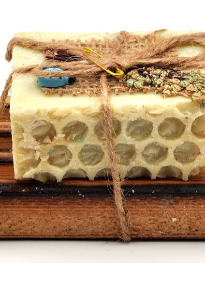 Lik Keçi Sütü Sabunu El Yapımı Doğal Paletli 110 G X 2 Adet
