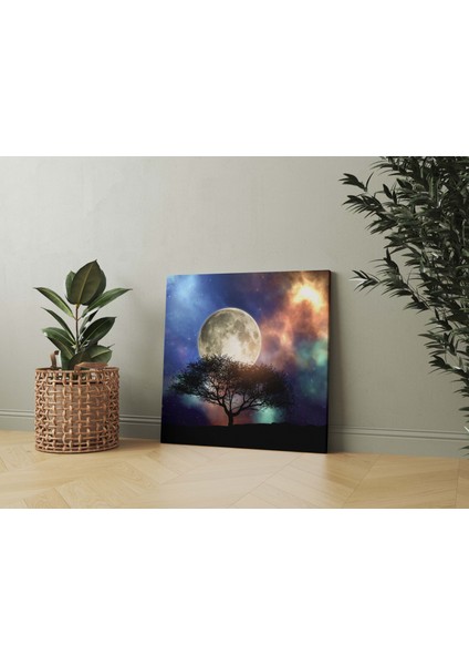 Dolunay Önünde Büyük Ağaç Dekoratif Kare Kanvas Tablo