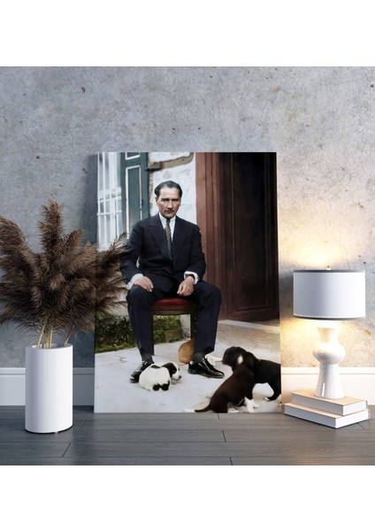 M. Kemal Atatürk Minik Köpeklerle Oynarken Portre Dekoratif Dikey Kanvas Tablo