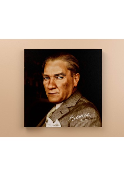 Gazi Mustafa Kemal Atatürk Portre Dekoratif Kare Kanvas Tablo