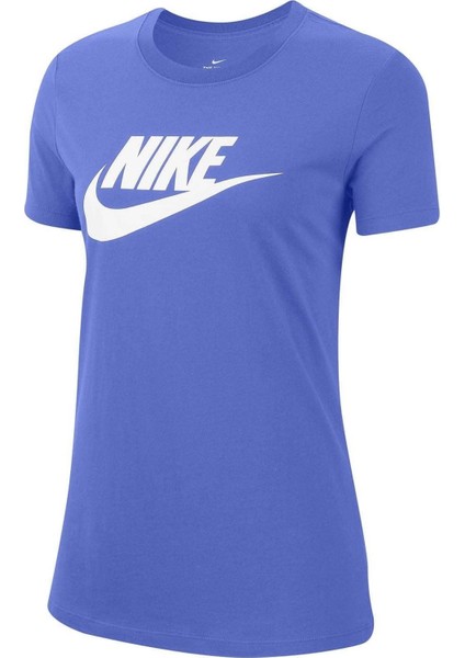 Sportswear Icon Futura Essential Kısakol Kadın Tişört fırsatları
