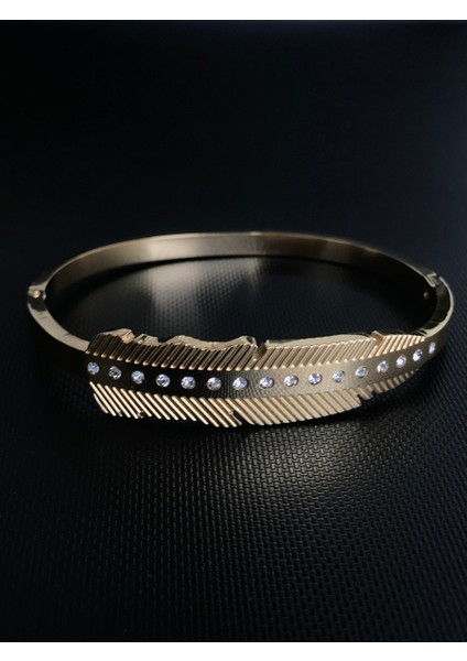 Tüy Motif Gold Çelik Kelepçe Bileklik 1,2 cm Genişlik