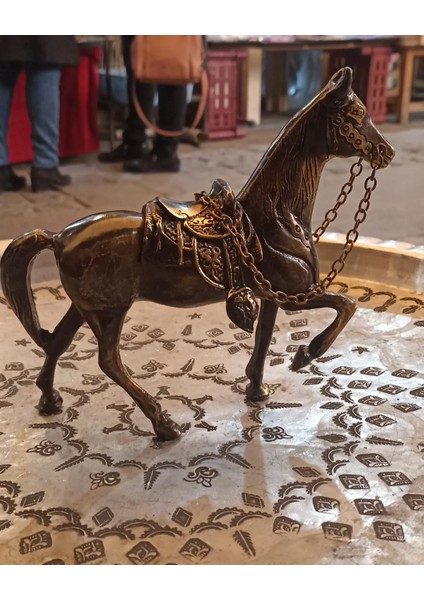 Prinç At Heykeli