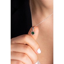 Lieza Kadın 925 Ayar Gümüş Prenses Zümrüt Taşlı Kolye