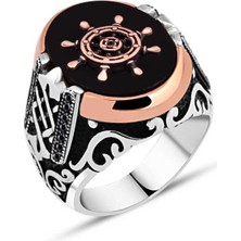 Amberkan Oniks Taş Üzeri Gemi Dümeni Kenarları Minik Siyah Zirkon Taşlı Erkek Yüzük