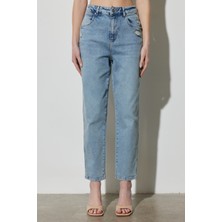 Wrangler Mom Fit Yüksek Bel Dar Paça Mavi Esnek Jean Kot Pantolon