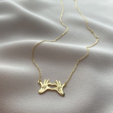Nida Jewelry 925 Ayar Gümüş Kalp Yapan Eller Çift Harf Kolye