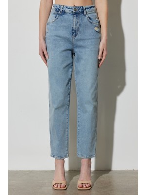 Wrangler Mom Fit Yüksek Bel Dar Paça Mavi Esnek Jean Kot Pantolon