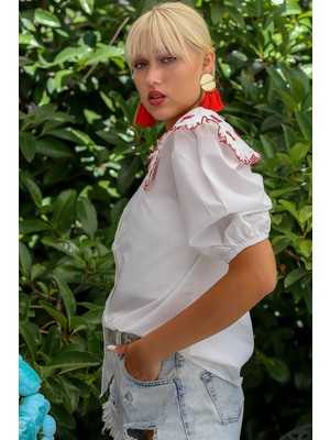 Mia Butik Kadın Beyaz-Kırmız Bebe Yaka Gömlek