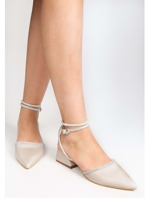 Shoeberry Kadın Yune Ten Saten Taşlı Topuklu Ayakkabı