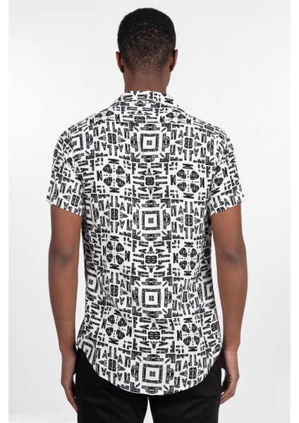 Slim Fit Dar Kesim Apaj Yaka Viskon Kısa Kol Erkek Spor Gömlek fırsatları