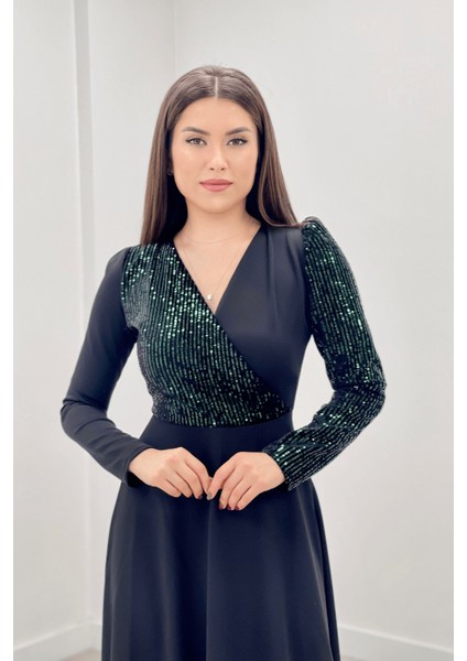 Krep Kumaş Payet Detaylı Elbise - Zümrüt Yeşil modelleri