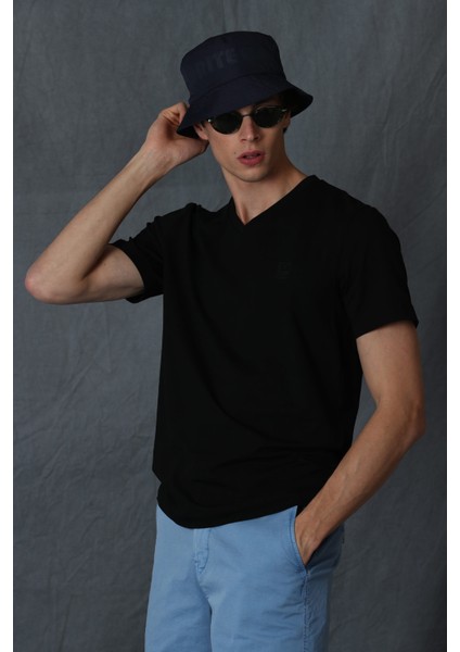 Tuna Modern Grafik T- Shirt Siyah fırsatları