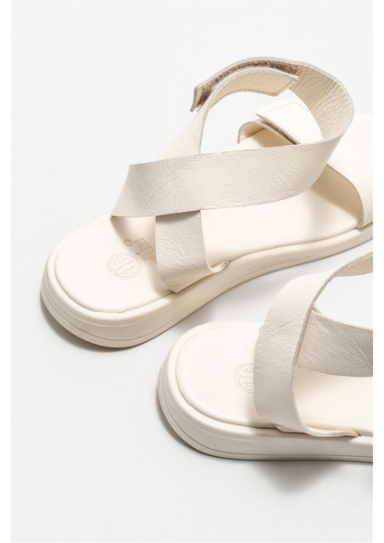 Ekru Deri Kadın Düz Sandalet fırsatları
