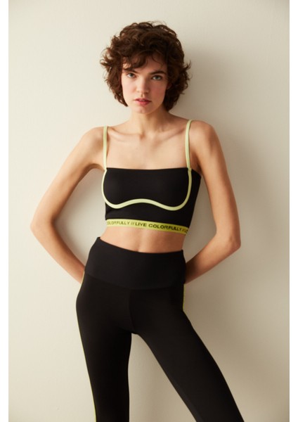 Siyah Biye Detaylı Sloganlı Spor Sütyen