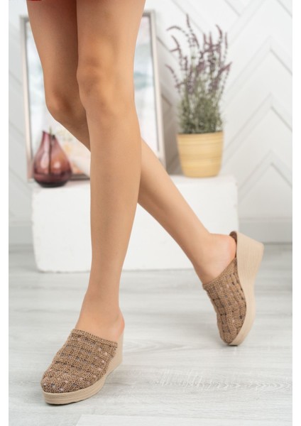 Dolgu Taban Ekose Örgü Burnu Kapalı Vizon Kadın Terlik fiyatları