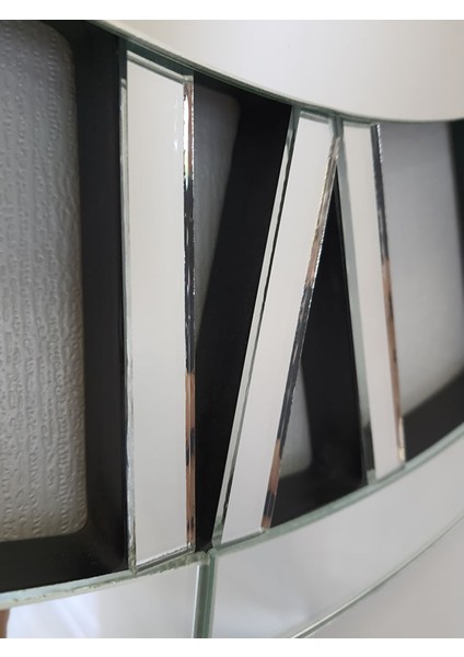 Future Roma Silver Model Gümüş Renk 70 Cm Dekoratif Aynalı Duvar Saati