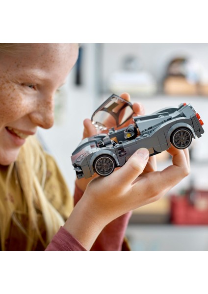 LEGO® Speed Champions Pagani Utopia 76915 - 9 Yaş ve Üzeri Çocuklar için Hiper Araba Modeli İçeren Koleksiyonluk ve Sergilenebilir Yaratıcı Oyuncak Model Yapım Seti (249 Parça)