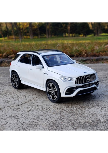 1:32 Benz Gle63 Alloy Suv Araba Modeli, Çocukların Oyuncak Arabalarının Kapıları I Simülasyon Metal Arabalarının Kapısını Açıyor. Fd74062054 (Yurt Dışından)