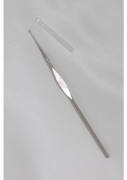 Metal Saplı Dantel Tığ