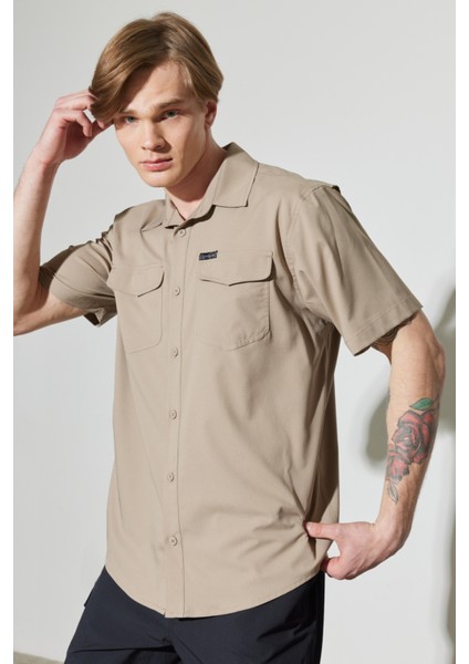 All Terrain GearAll Terrain Gear Regular Fit Normal Kesim Esnek Taş Rengi Kısa Kollu Gömlek fiyatları
