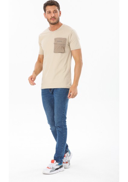 Erkek Garnili Cep Nakışlı Bisiklet Yaka T-Shirt fiyatları