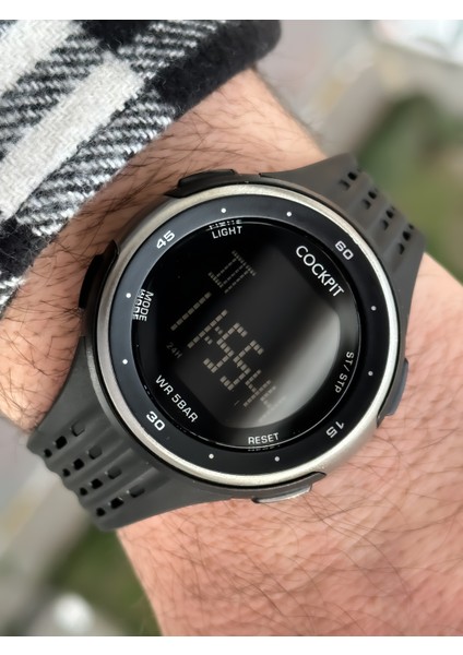 Marka Water Resist ,alarm, Işıklı, Siyah Silikon Kordon Spor Erkek Kol Saati