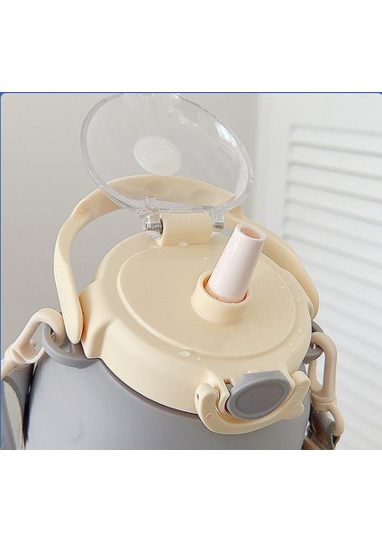 900ML Taşınabilir Hasır Plastik Su Şişesi (Yurt Dışından) fırsatları