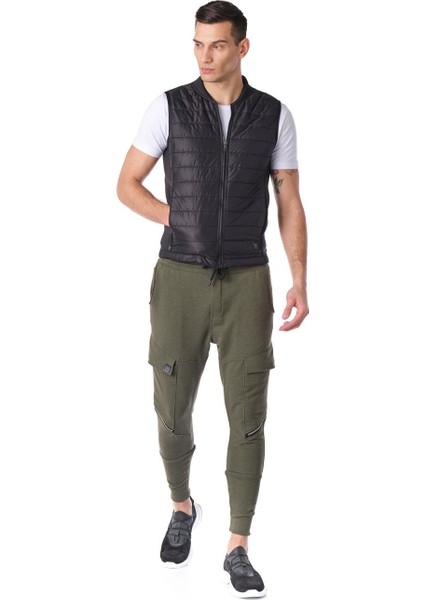 Erkek Regular Fit Bomber Yaka Cepli Kapitone Scuba Kumaş Fermuar Detaylı Ince Yelek fırsatları