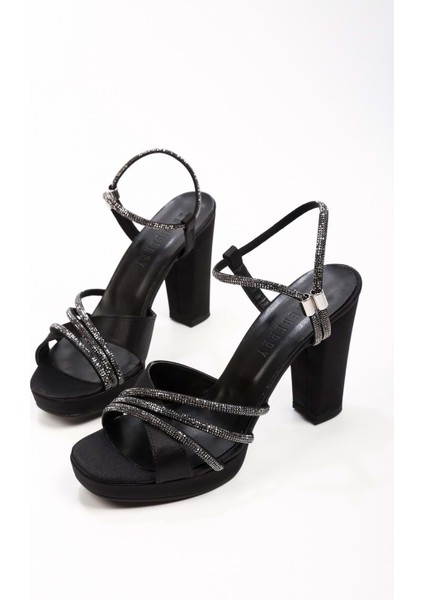 Kadın Cesa Siyah Saten Taşlı Platform Topuklu Ayakkabı fırsatları