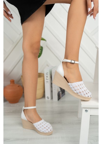 Dolgu Taban Ekose Örgü Beyaz Karnıyarık Ayakkabı fiyatları